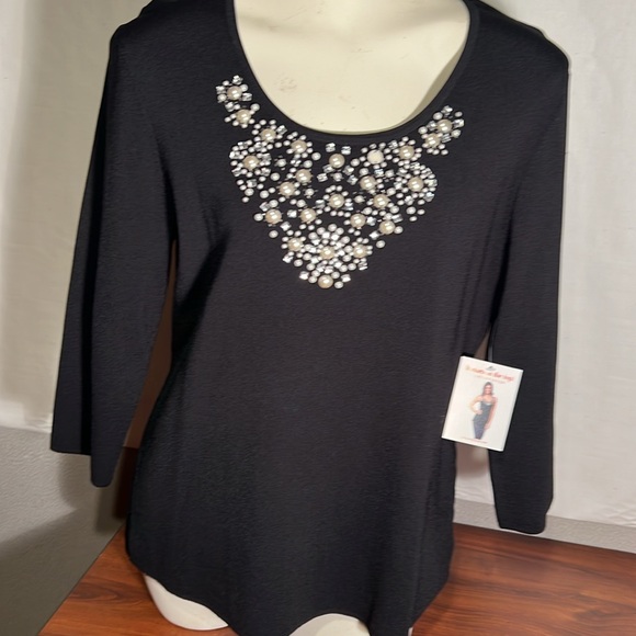 Breaded top,XL, Black w/ simulated, pearl, and rhinestone NEW TAGS - Picture 1 of 6